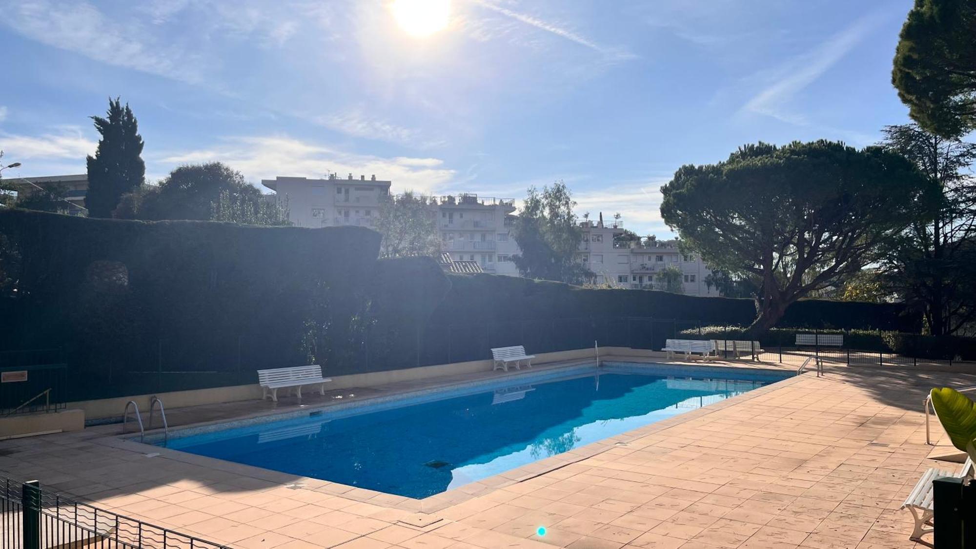 L'Azur - Apt De Standing - Piscine - Parking لو كانيت المظهر الخارجي الصورة